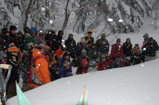 雪の奥深さを学びます